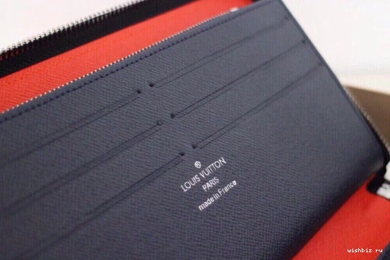 WIS Wallet Zippy Louis Vuitton 0810